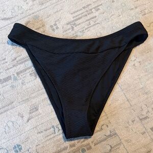 Cupshe Black Textured Swim Bottom